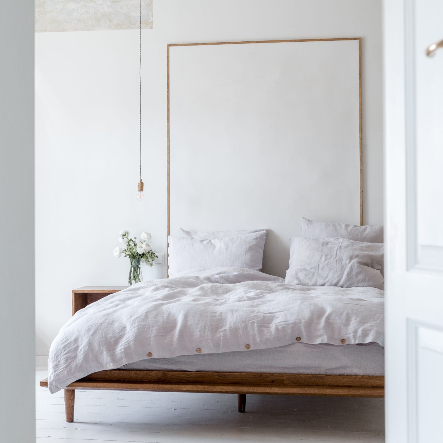 Oliva Linen Sleep Ensemble - Sustainable Linen Duvet Set