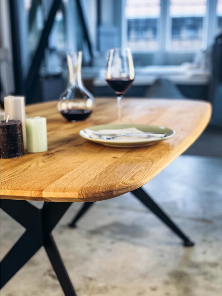 Ripollet AeroTable - Modern Sleek Table