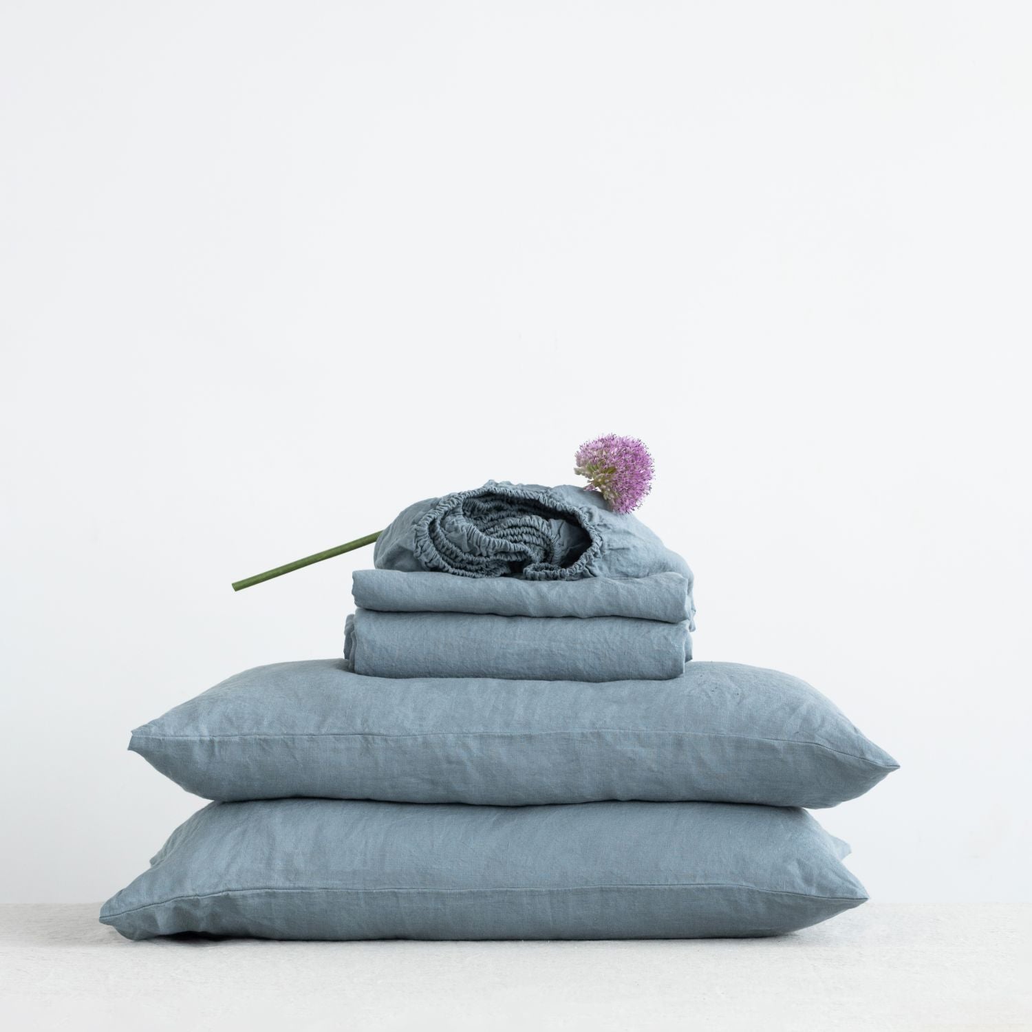 Cuenca Comfort Linen Ensemble - Hypoallergenic Bedding Set