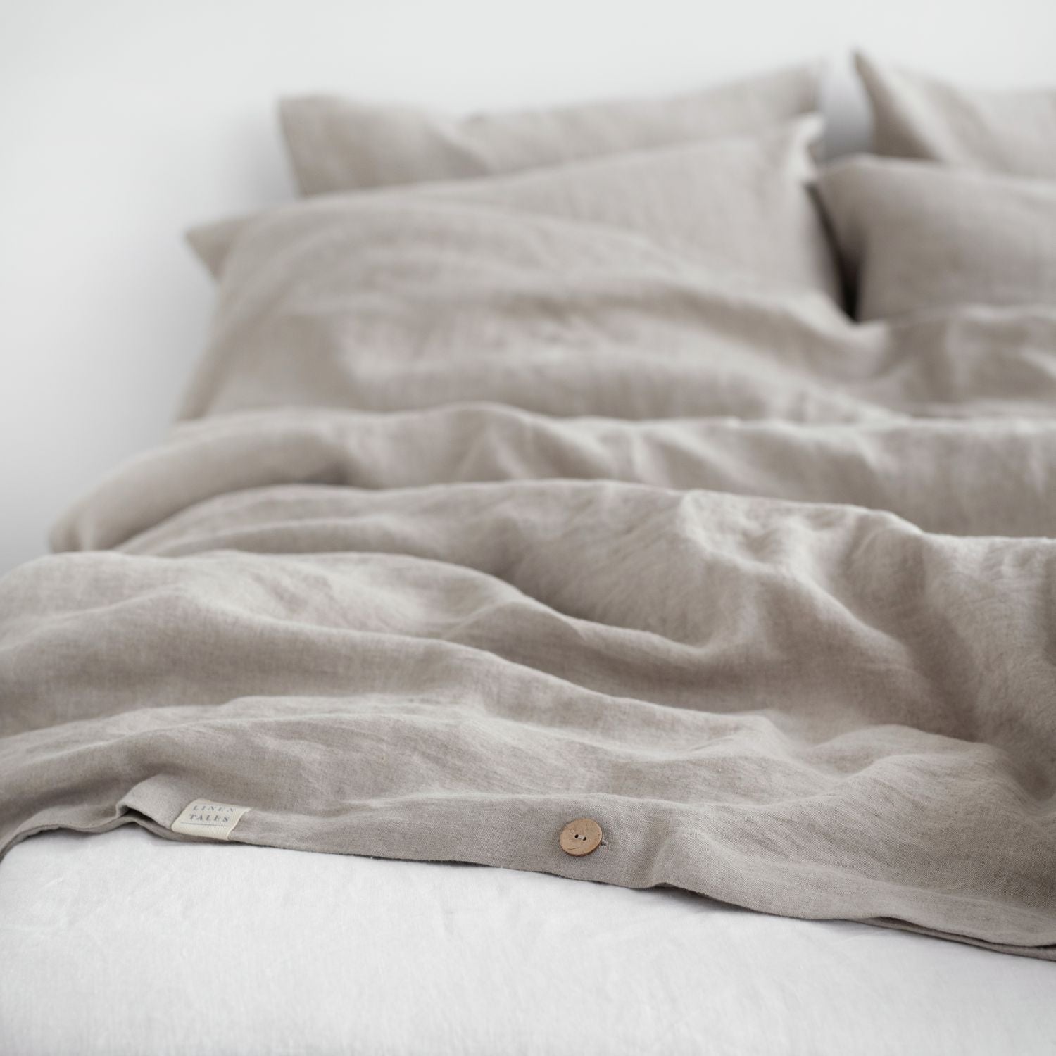 Ainsa Bliss Linen Ensemble - Sustainable Sleep Comfort Set