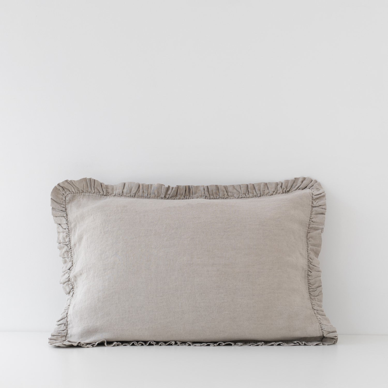 Consuegra Breeze Linen Pillowcase - Romantic Frill-Trimmed Pillow Sham