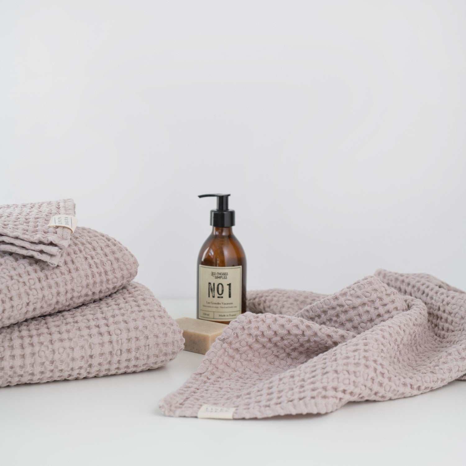 Girona Spa Oasis Towels - Voluminous Linen Waffle Set