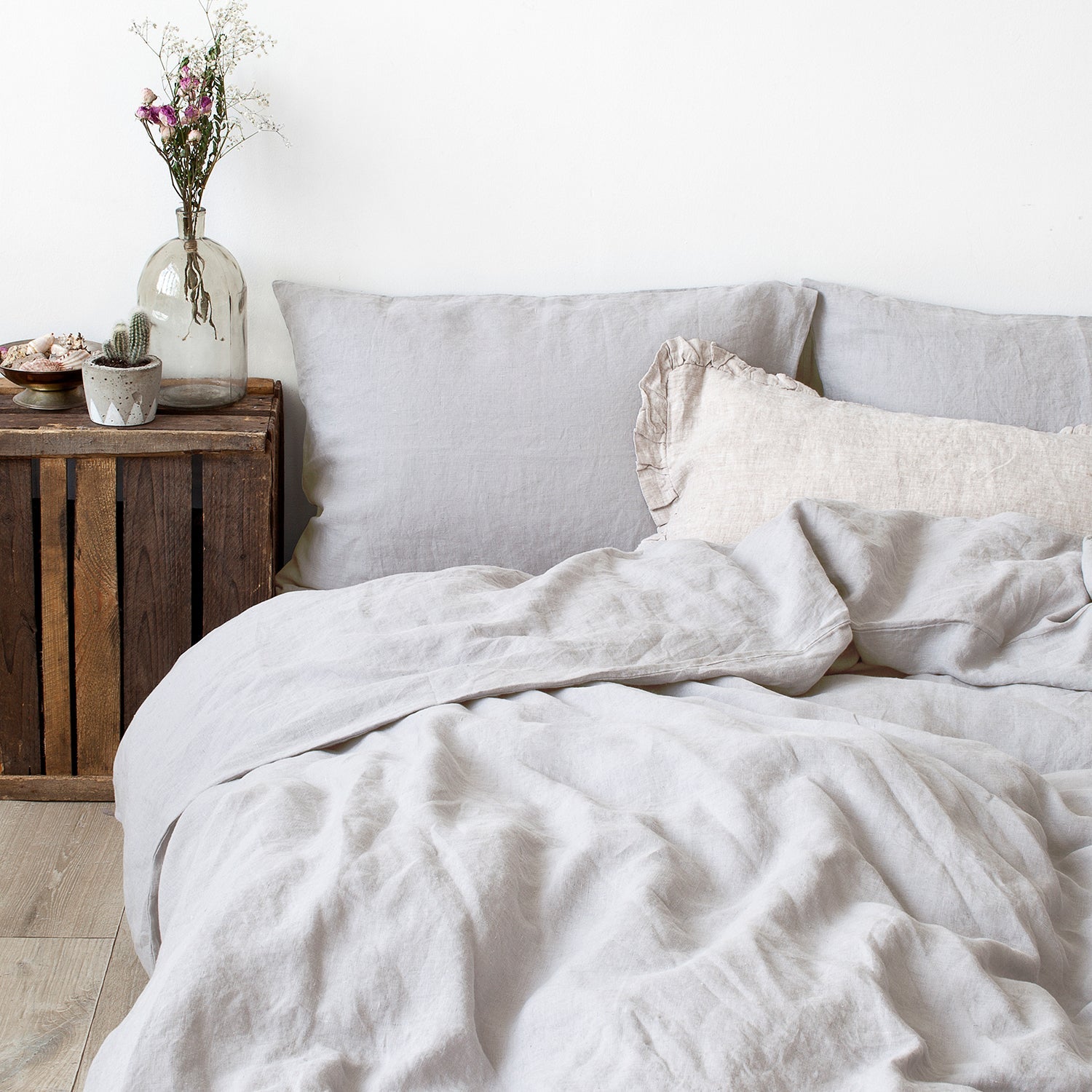 Oliva Linen Sleep Ensemble - Sustainable Linen Duvet Set