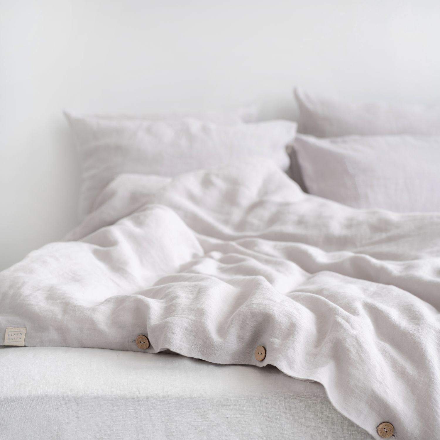 Oliva Linen Sleep Ensemble - Sustainable Linen Duvet Set