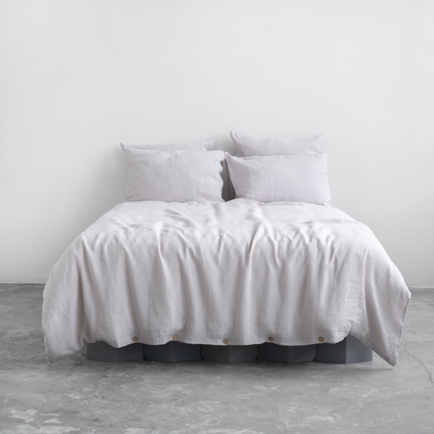 Oliva Linen Sleep Ensemble - Sustainable Linen Duvet Set