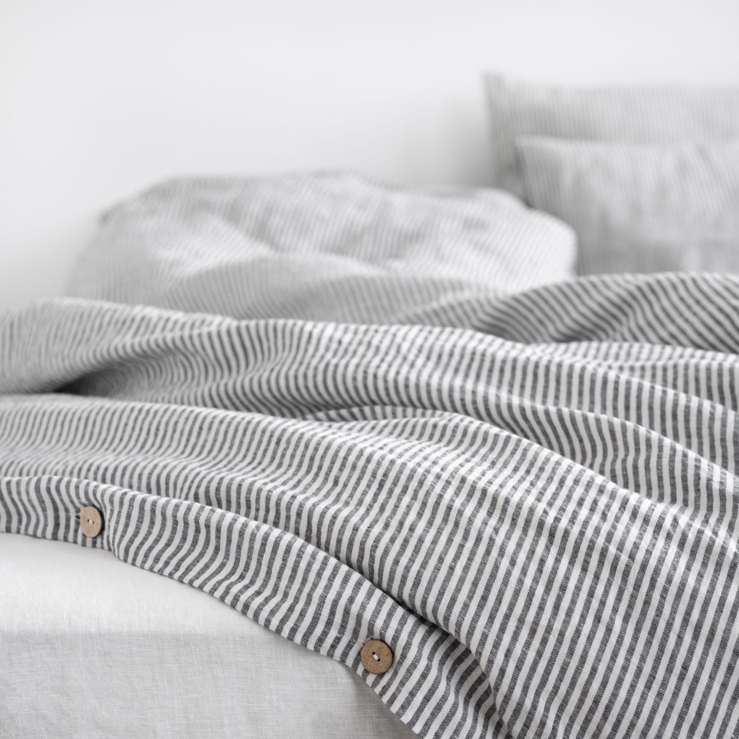 Motril Slumber Linen Ensemble - Handmade Sustainable Duvet Set