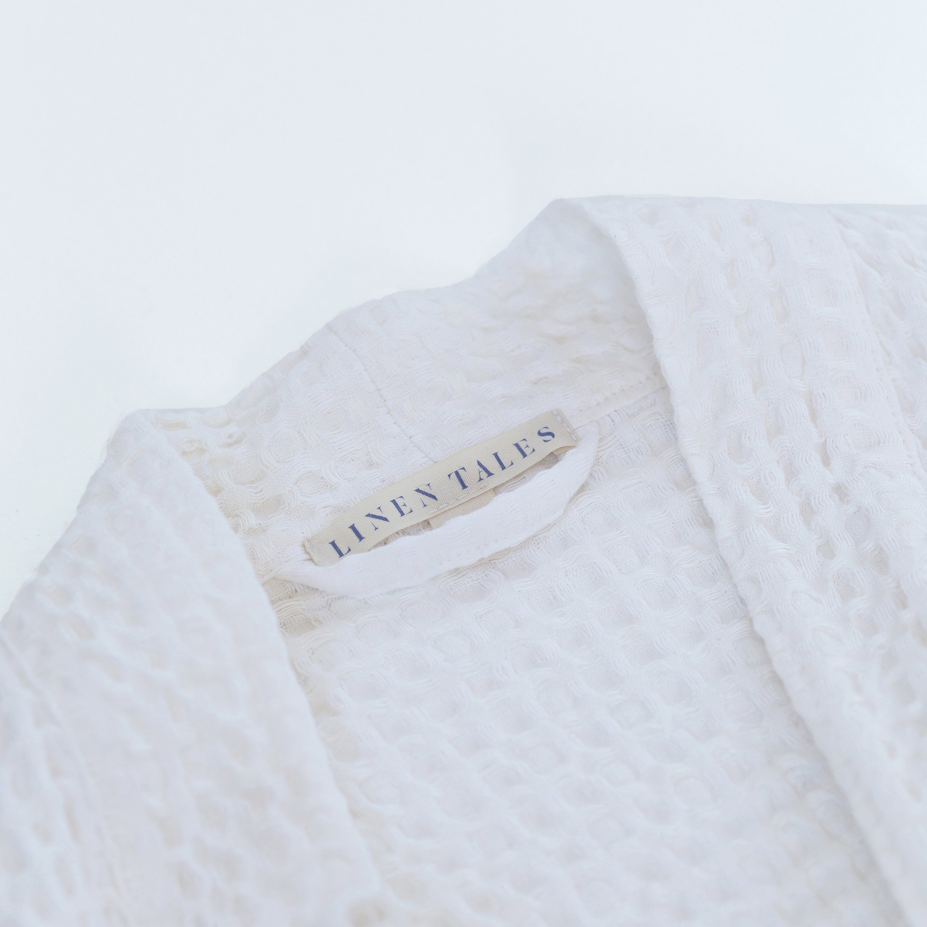 Alzira Cloud Embrace Bathrobe - Linen Cotton Waffle Spa Robe