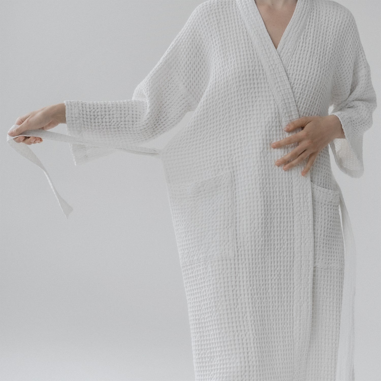 Alzira Cloud Embrace Bathrobe - Linen Cotton Waffle Spa Robe