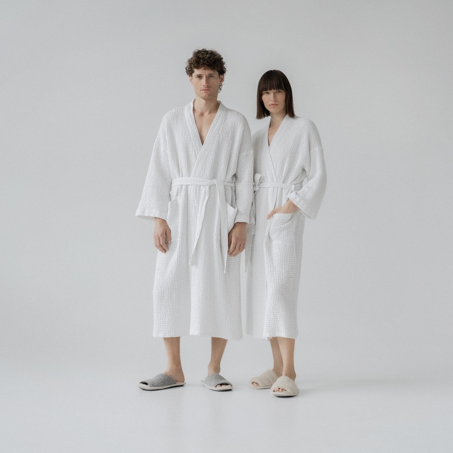 Alzira Cloud Embrace Bathrobe - Linen Cotton Waffle Spa Robe
