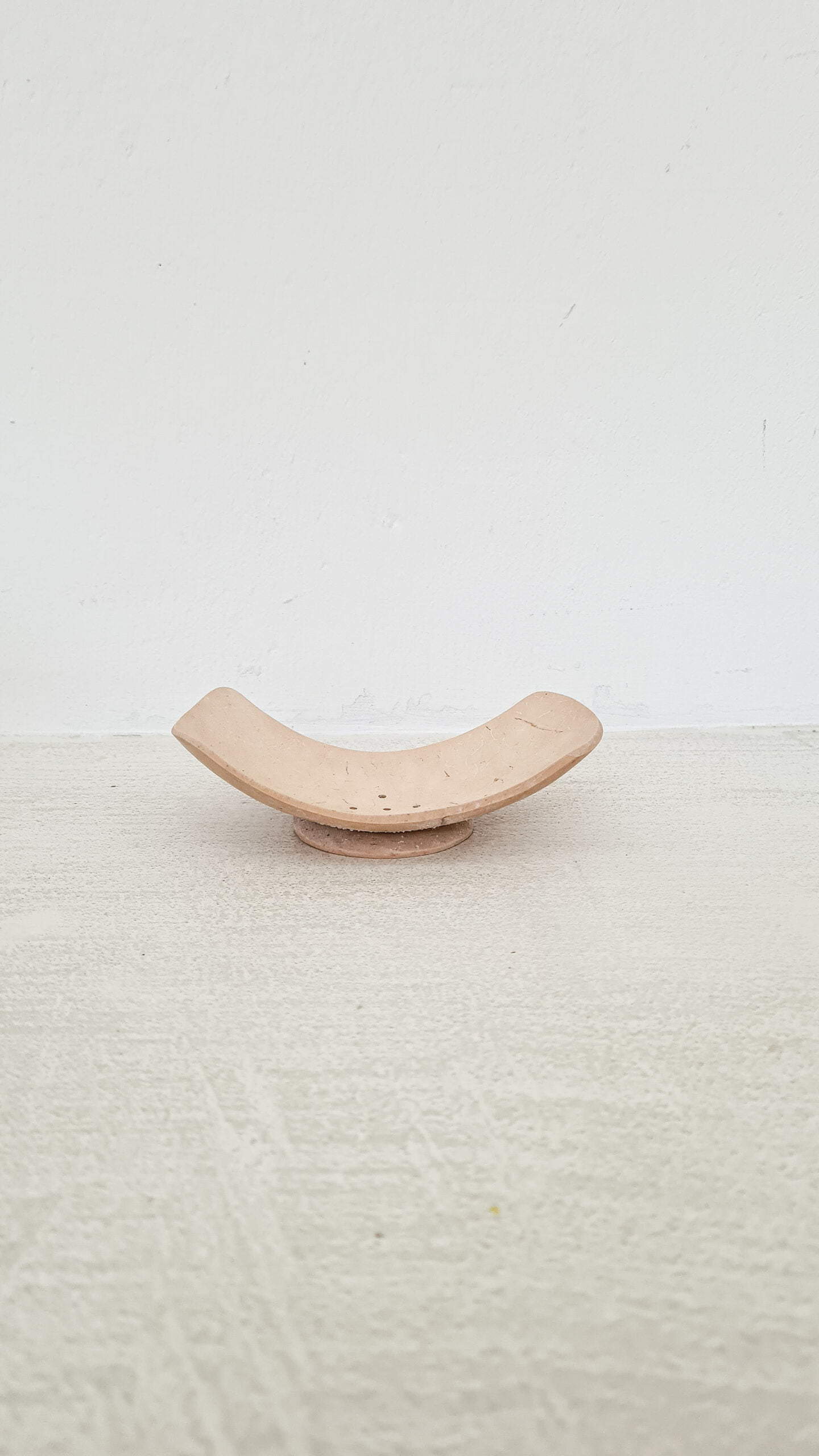 Alhambra Elegant Dish Stand - Elongated Soap Dish