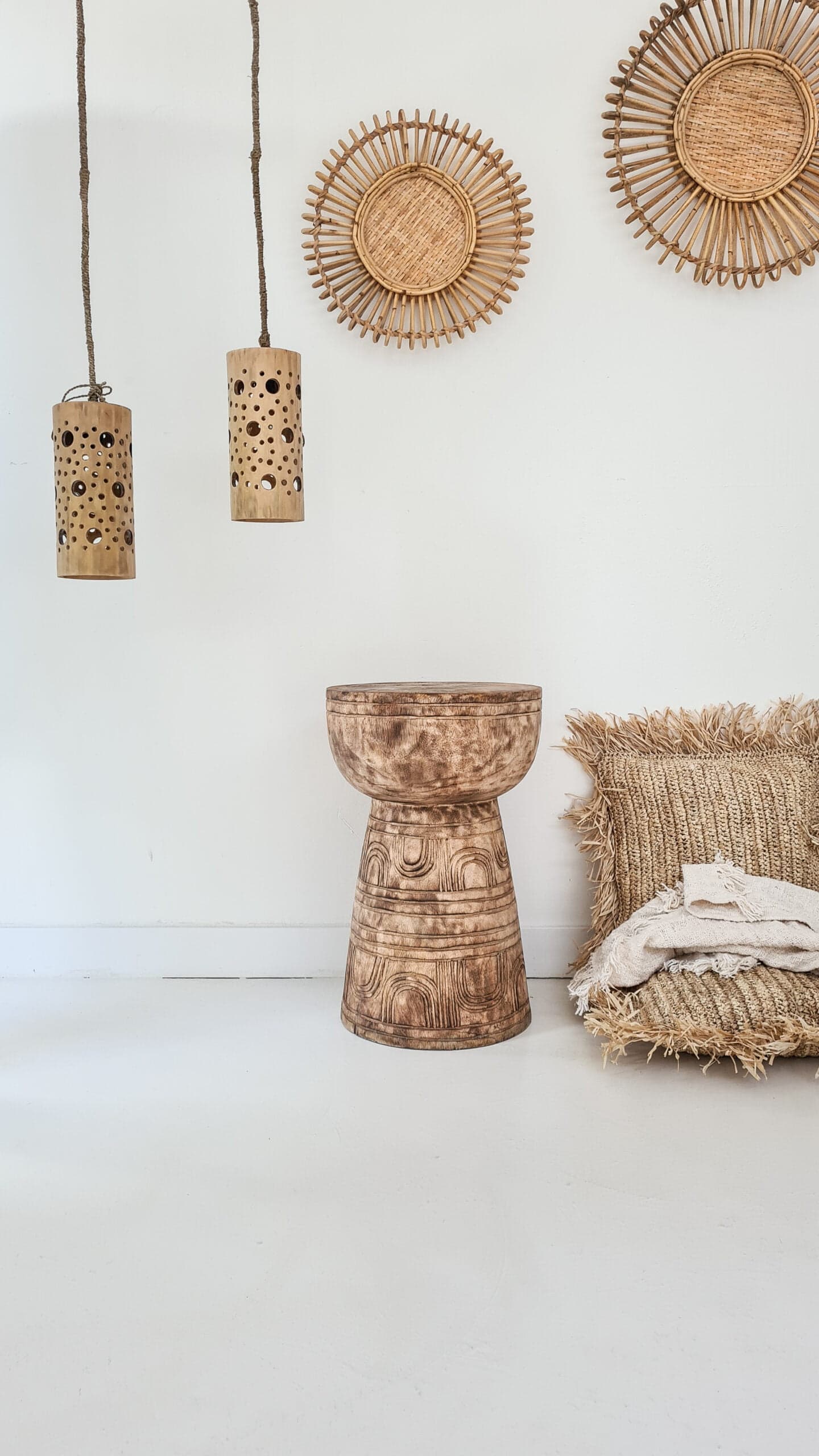 La Laguna Bamboo Tube Lamp - Stylish Natural Lighting