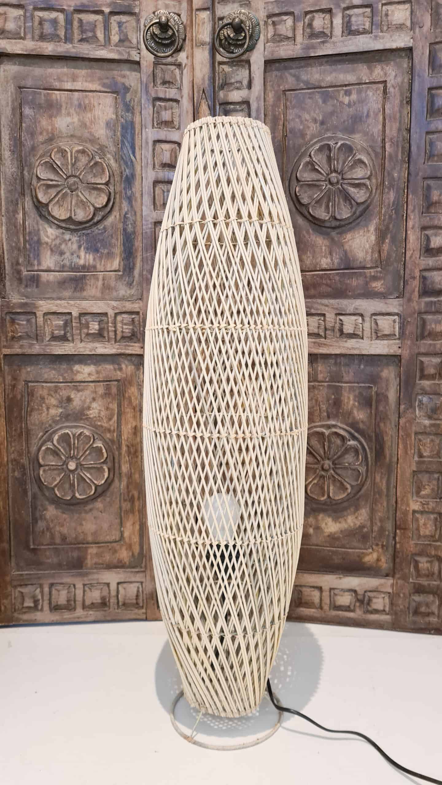 Las Salinas Open Wicker Lamp - Elegant Lighting Solution