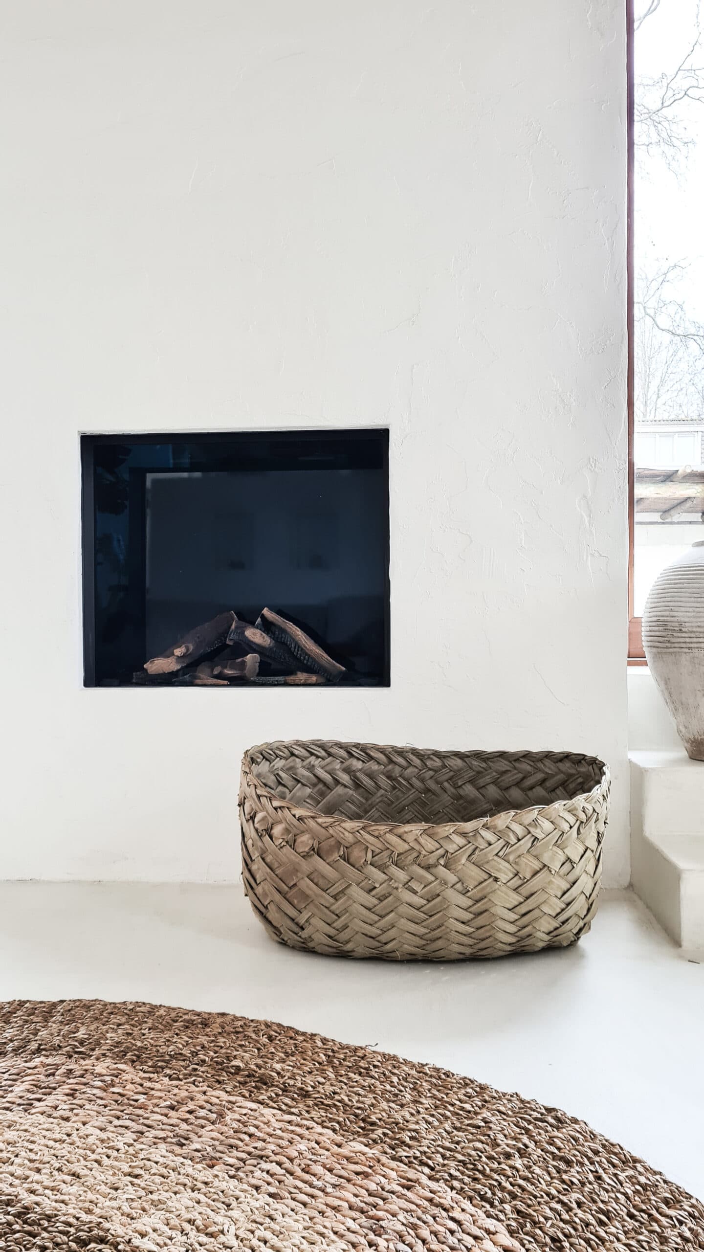 Aranjuez Kambot Basket - Handcrafted Woven Storage