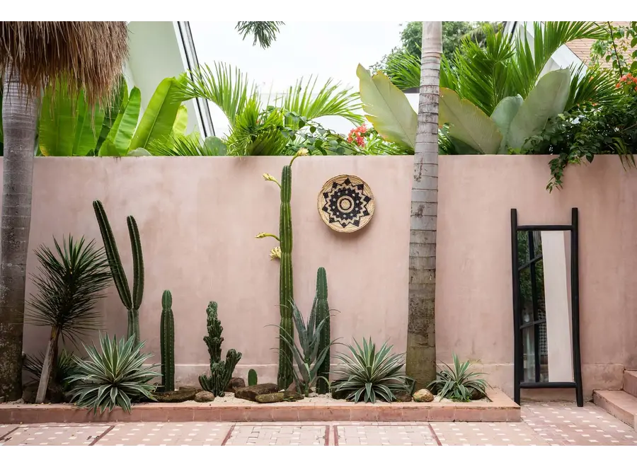 Alhambra Graphic Plate - Handwoven Plate