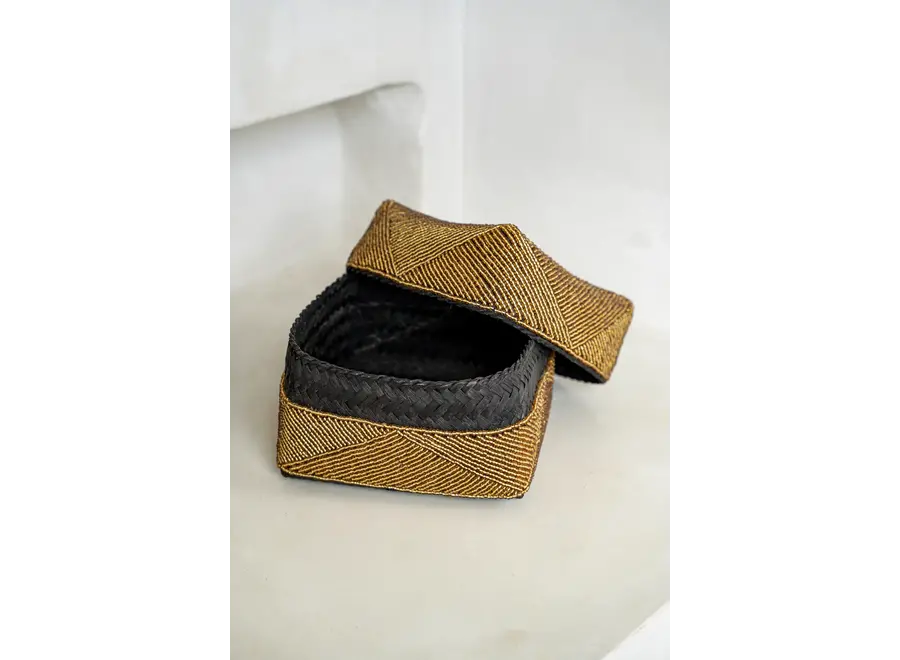 Calpe Beaded Treasure Box - Handcrafted Offering Keeper