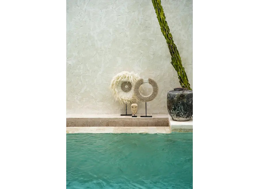 Cazorla Bohemian Display - White Feather Stand