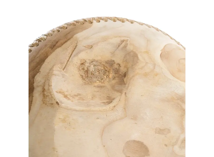 Besalú like me - wooden bow