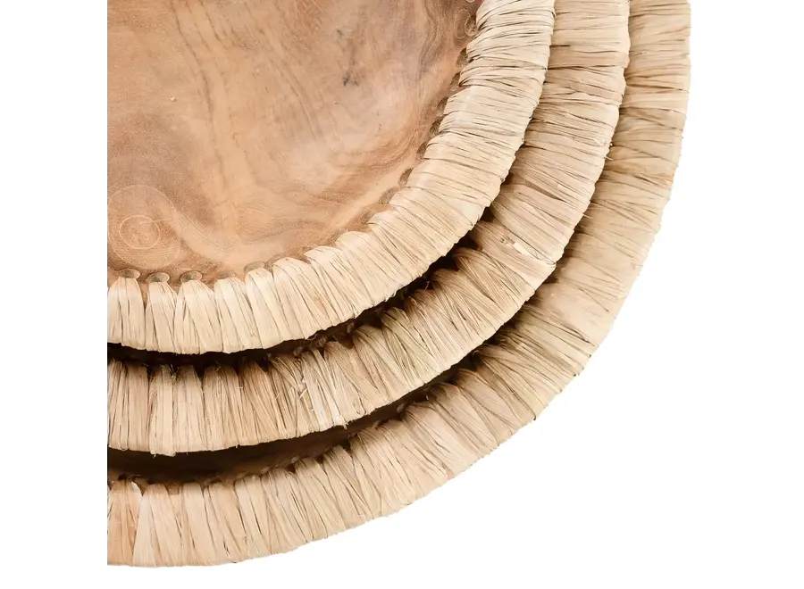 Besalú like me - wooden bow