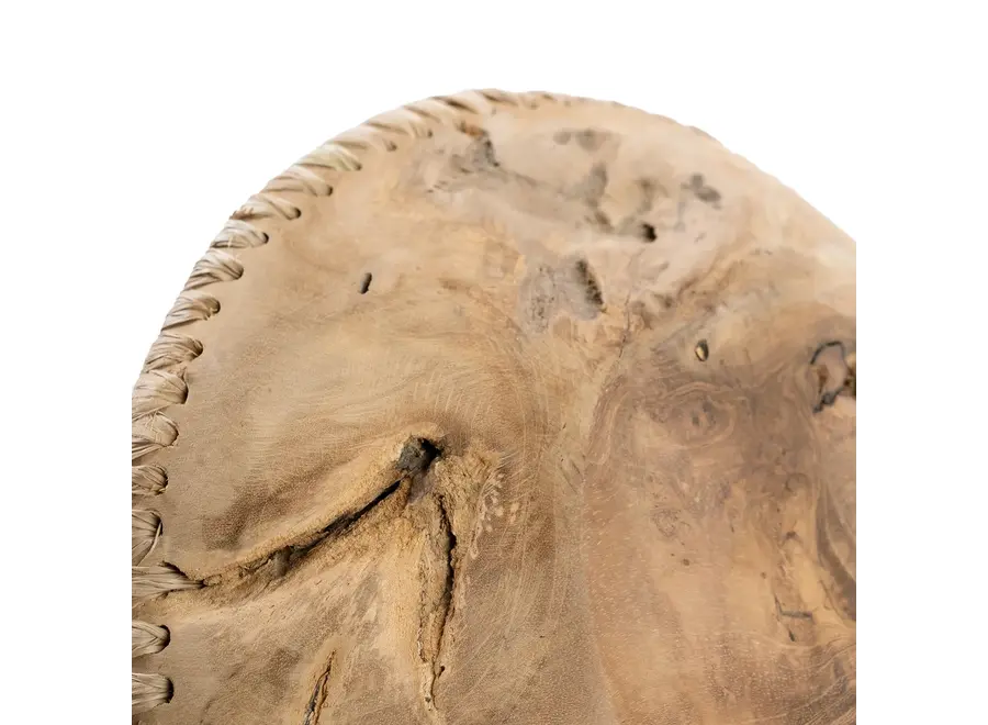 Besalú like me - wooden bow