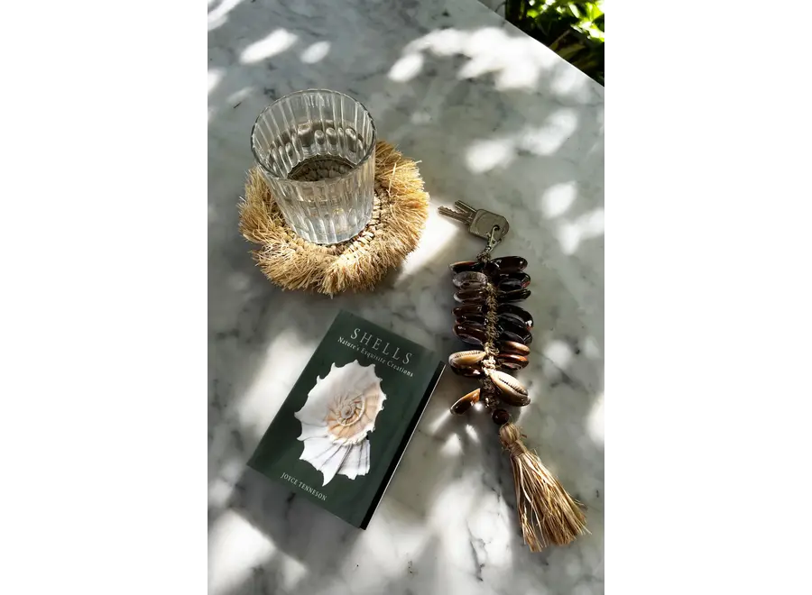 Cala Comte Coastal Charm - Shell Adorned Keychain