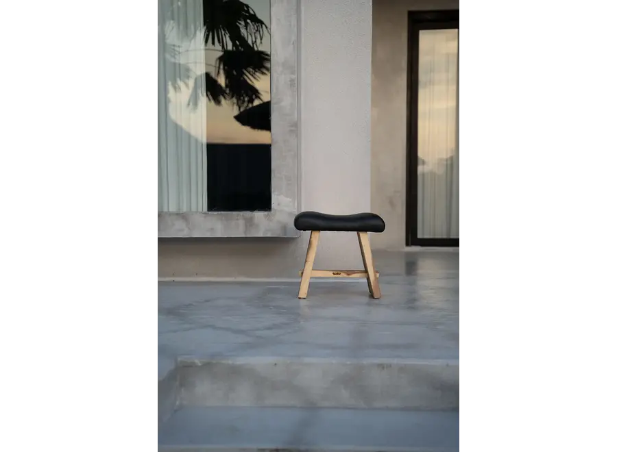 Novelda Woodland Stool - Matte Leather Stool