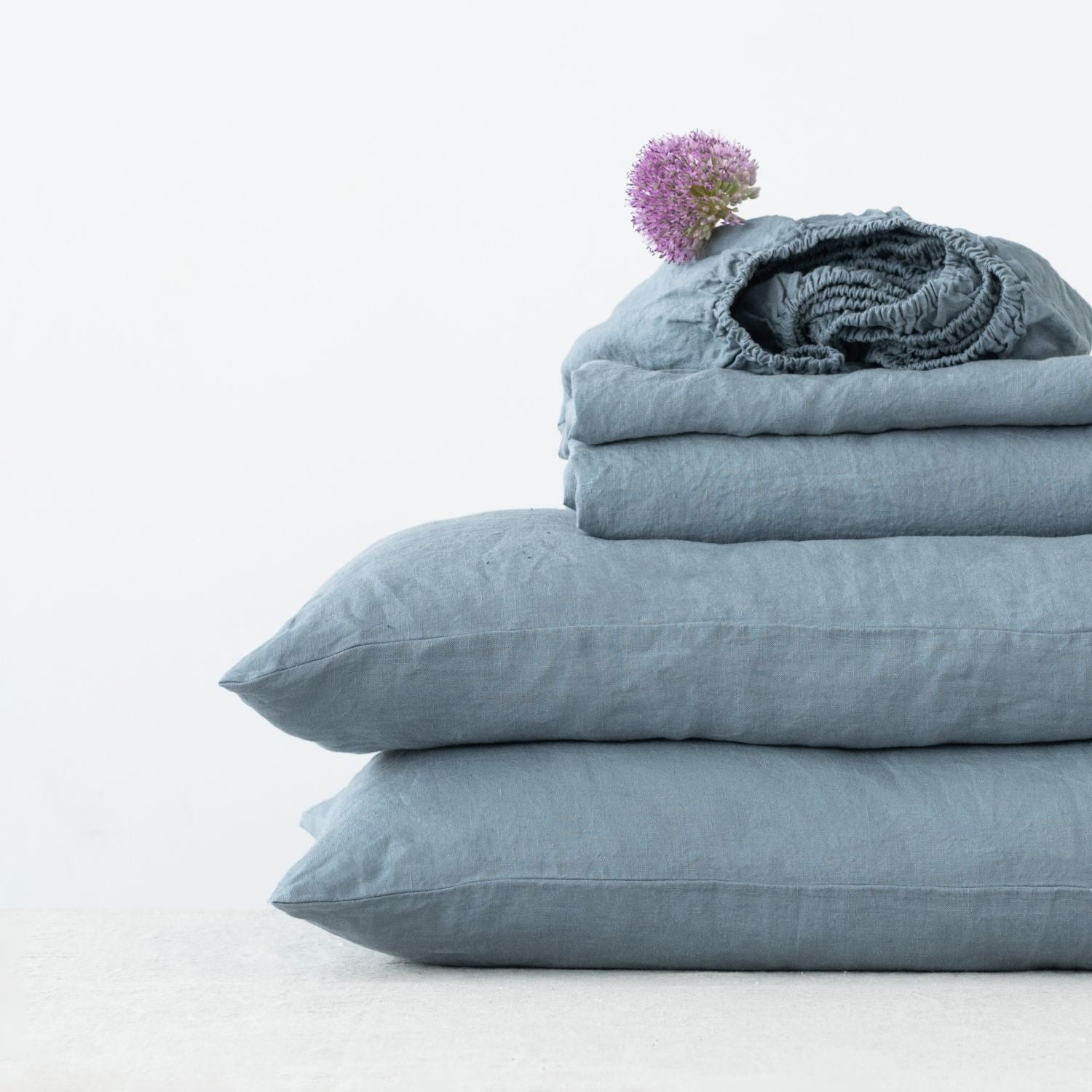 Cuenca Comfort Linen Ensemble - Hypoallergenic Bedding Set