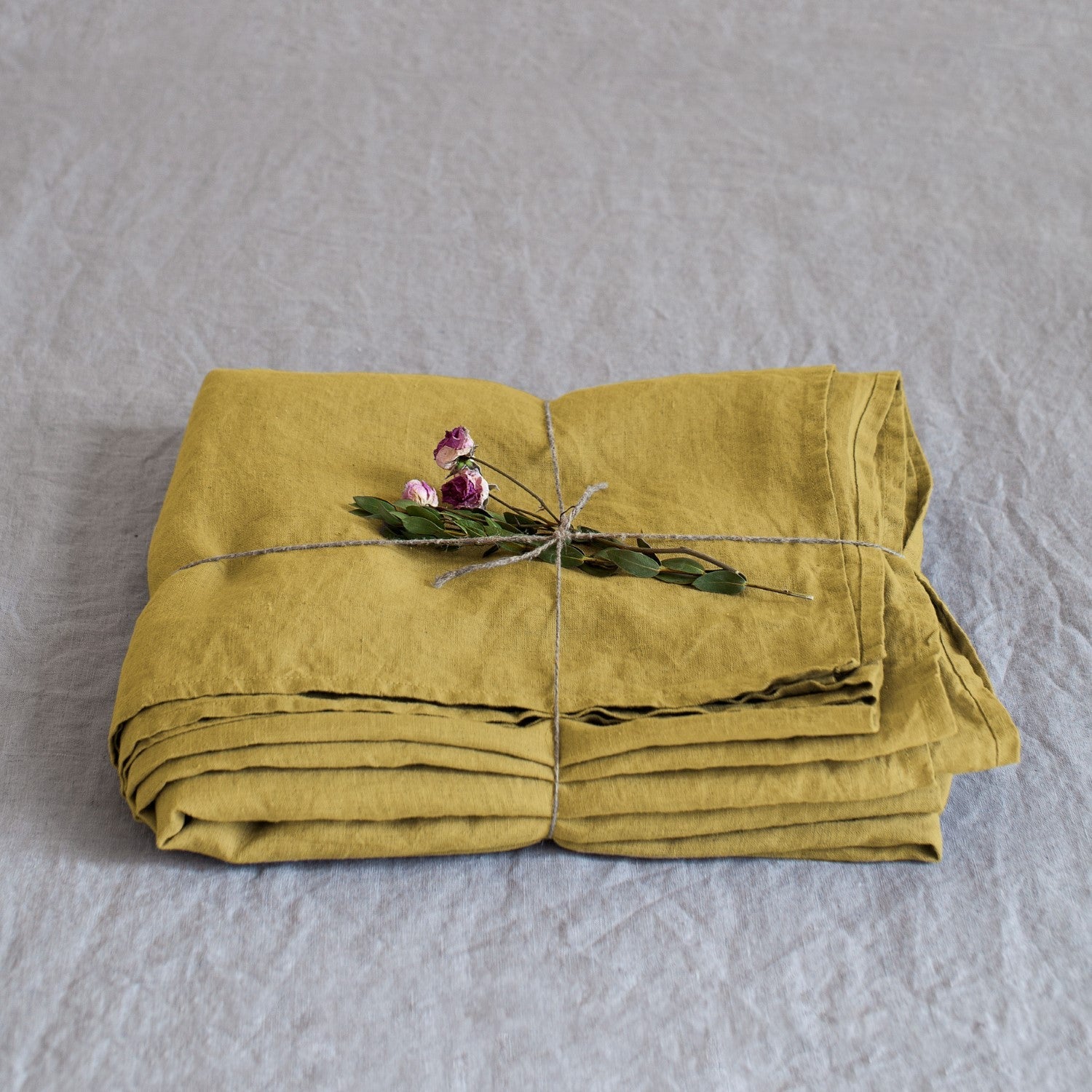 BesalÃº Breeze Linen Flat Sheet - Luxurious Breathable Bedding