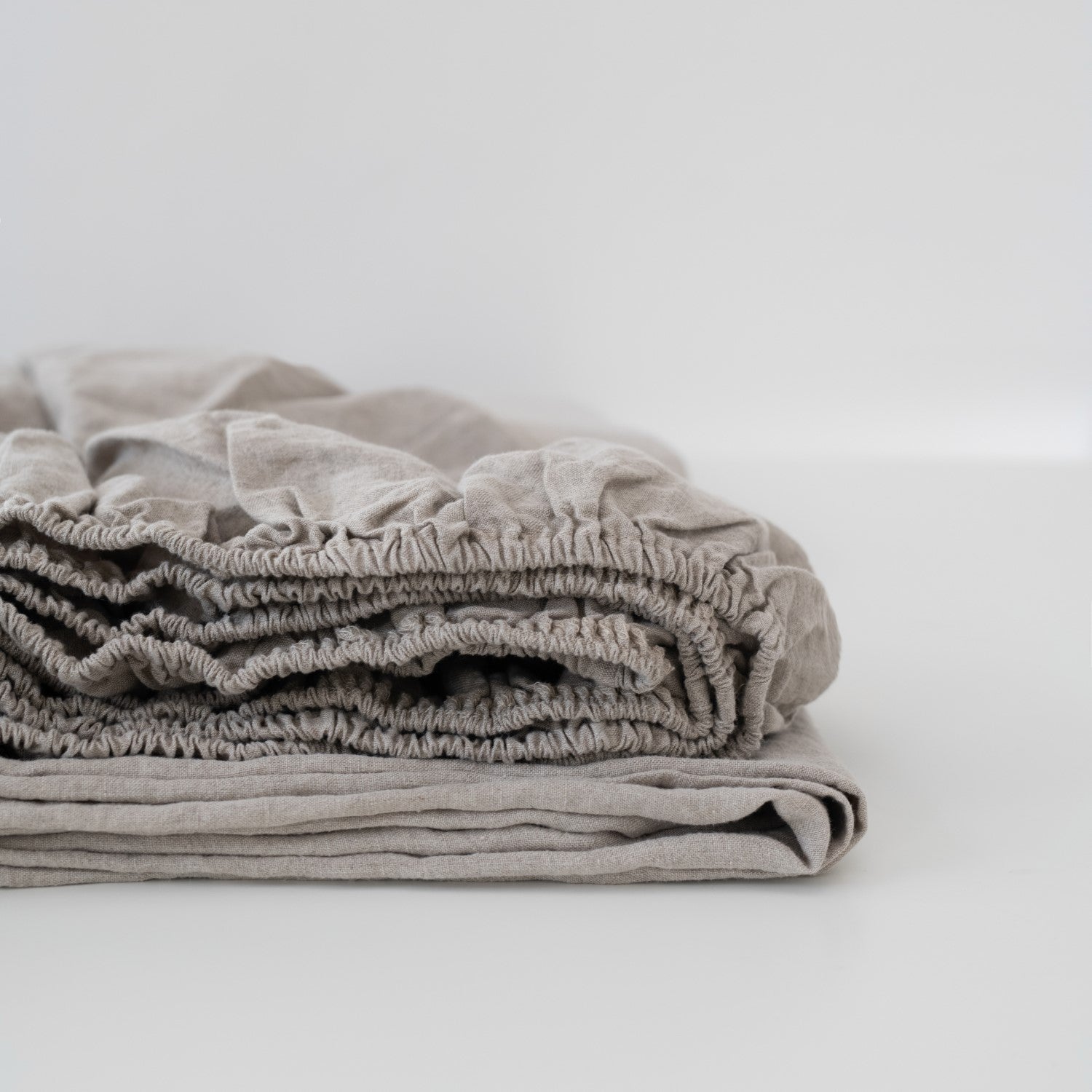 AdraBreeze Linen Sleeper - Luxurious Fitted Sheet