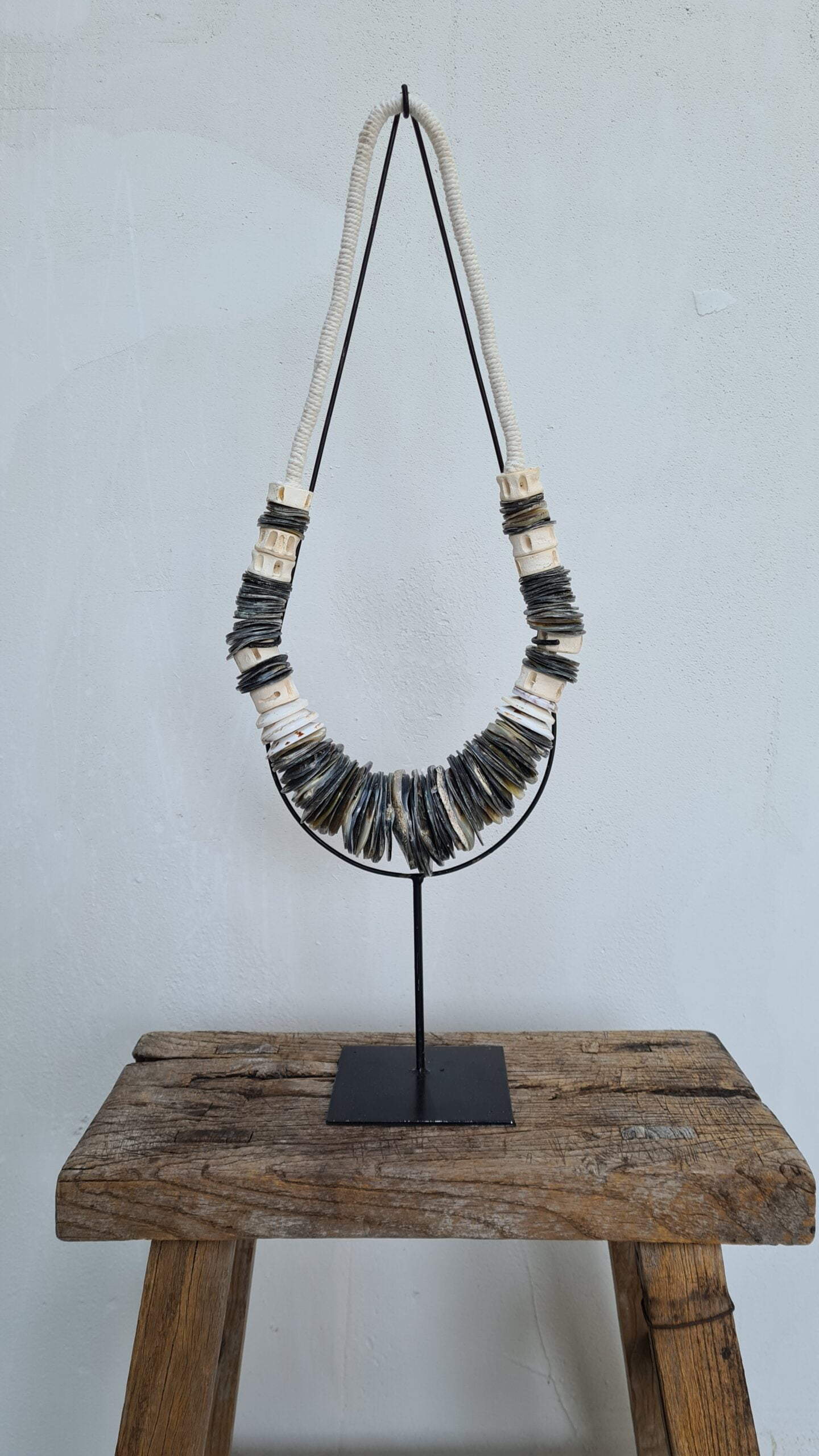 Jumilla Necklace - Disk-Shaped Beads